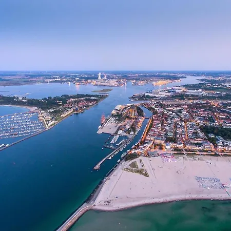 Charlotte, Direkt Am Kurpark Rostock
